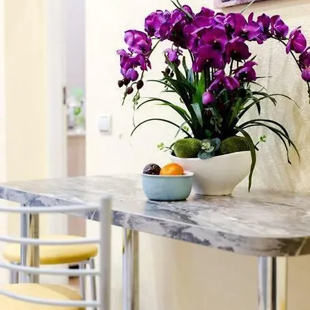Апартаменты Very Central Penthouse *